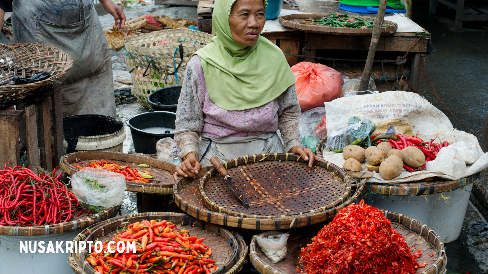 Penjualan Eceran September Turun, Oktober Membaik